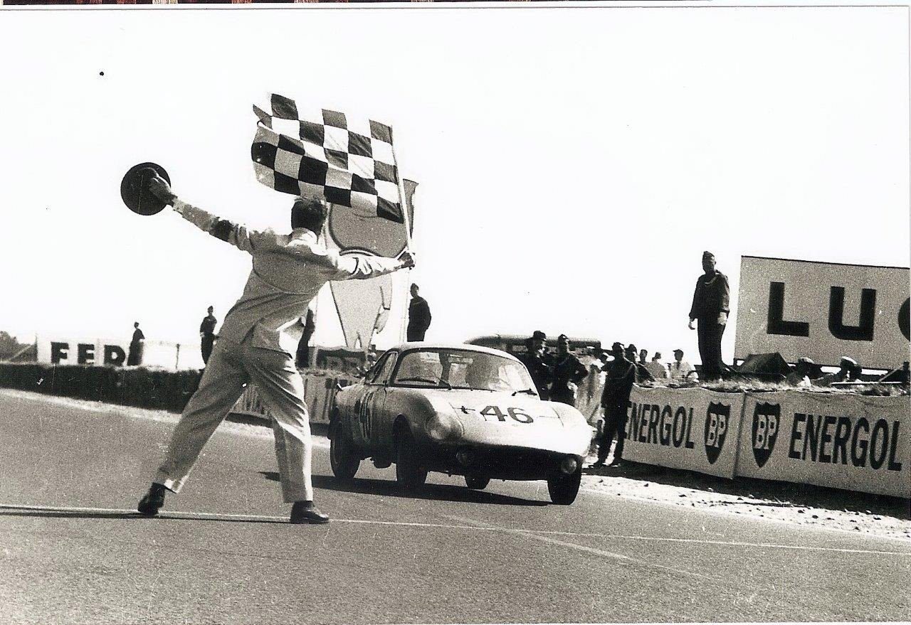  Sur les trois Bonnet du Mans 1962 (deux Djet et une barquette) seule la 1000 cm3 parviendra à terminer, retardée par sa boîte de vitesses bloquée © DR