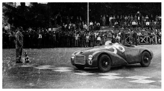 125 S - 1e victoire - Roma 25 05 1947 - Franco Cortese @ DR