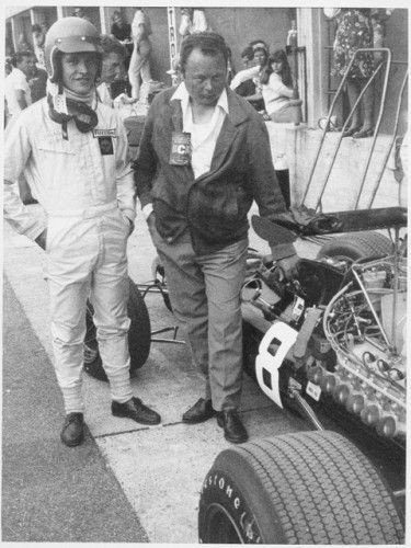 MICHEL-VAILLANT-GRATON-avec-JACKY-ICKX-autonewsinfo.jpg