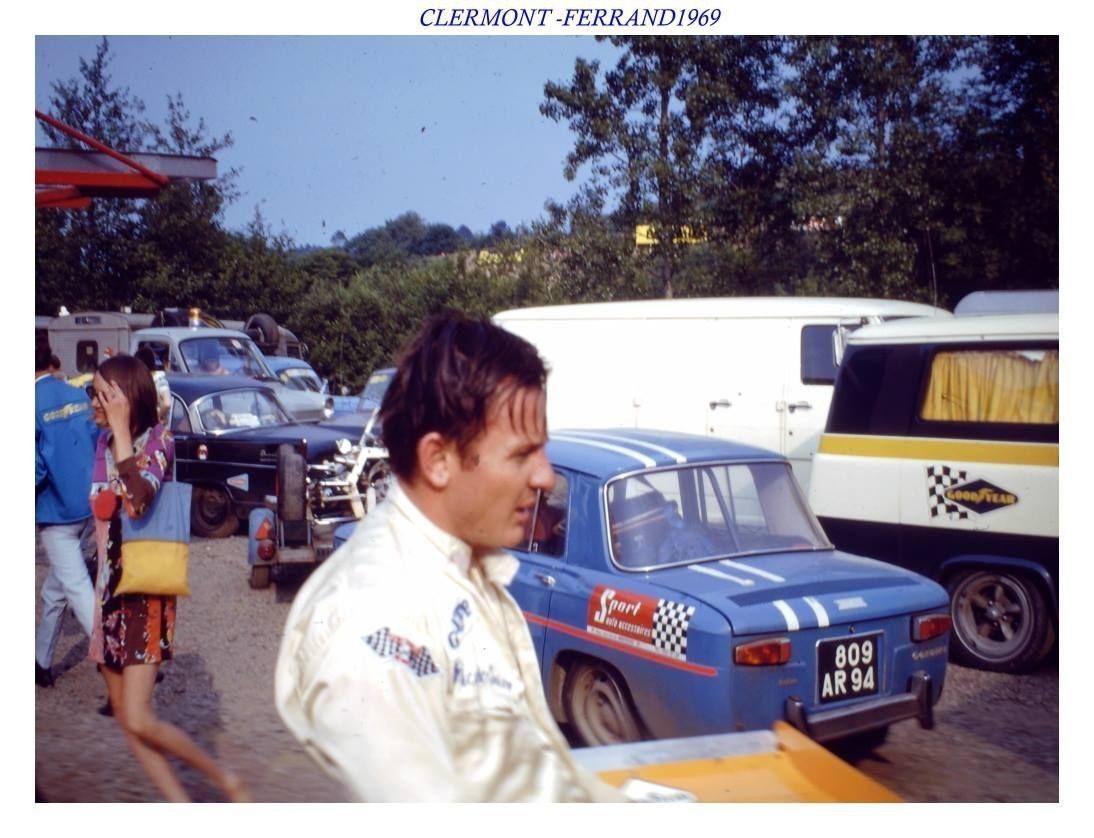 Bruce McLarenGP France 1969 Charade @ Alain Moreau - Patrice Lafilé