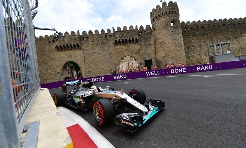 Mercedes AMG Petronas F1 Team's British driver Lewis Hamilton steers his car at the Baku City Circuit, on June 17, 2016 in Baku, during the first practice session for the European Formula One Grand Prix. / AFP PHOTO / ANDREJ ISAKOVIC