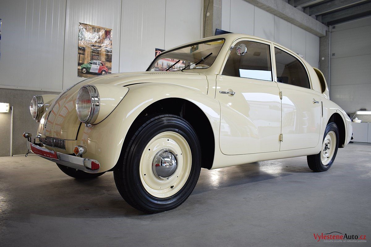 Tatra T 97