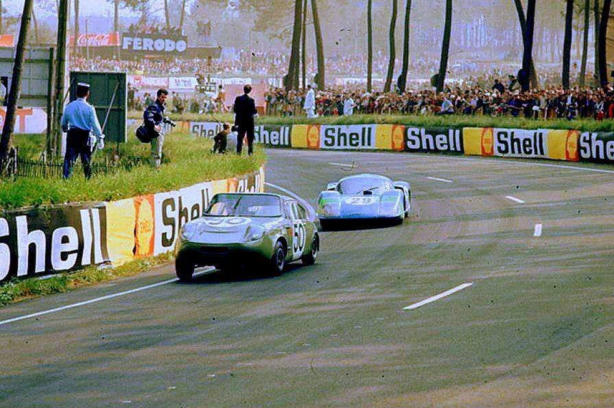 Mini Marcos Le Mans 1967