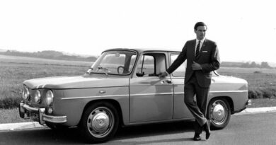 Rétromobile 2023 – 2 : « Jim Clark en France » Rétromobile 2023 – 2 : « Jim Clark en France »